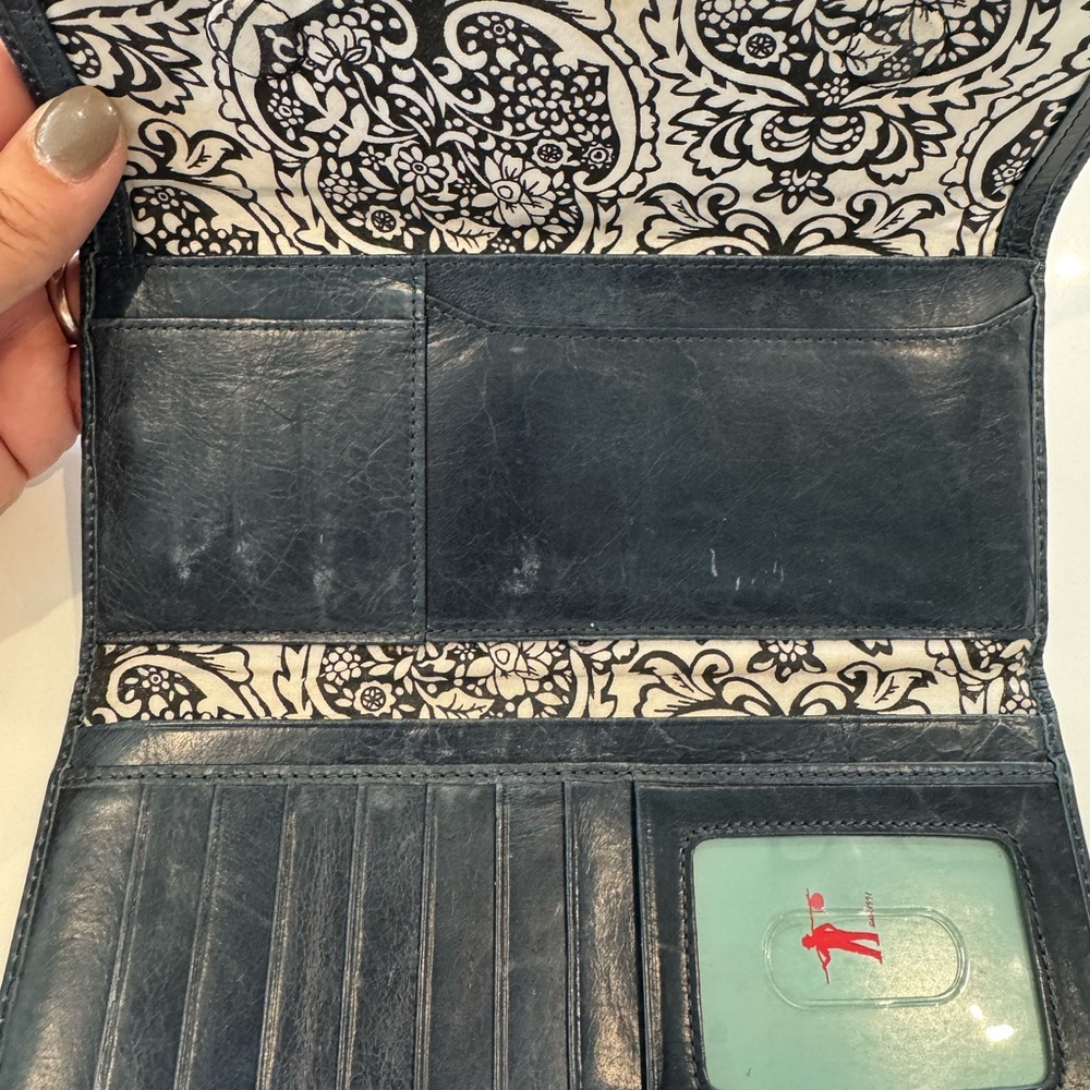 Hobo Blue Leather Clutch/Wallet - Picture 4 of 4